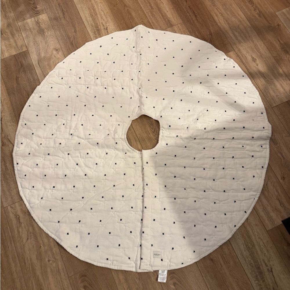 Hearth & Hand with Magnolia Tree Skirt
